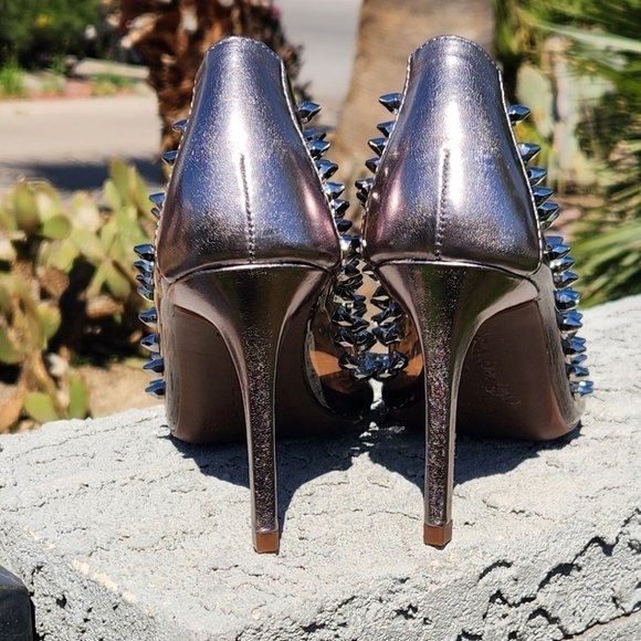 Carvela Kurt Geige‎ Kicker Stud Heels - Picture 9 of 10